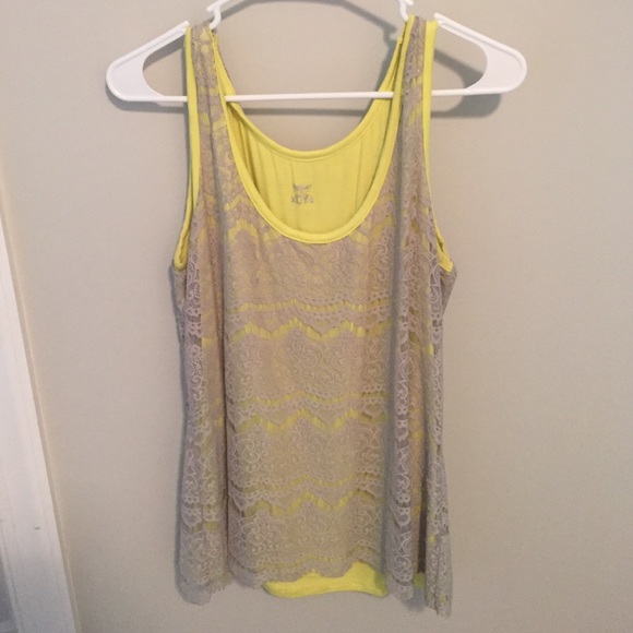 Lace tank top size XL