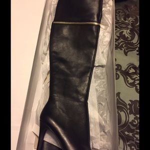 Bar lll Size 7 women's boot