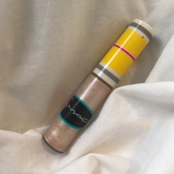MAC Limited Edition Lipgloss