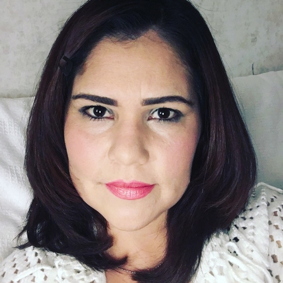 Meet your Posher, Brenda