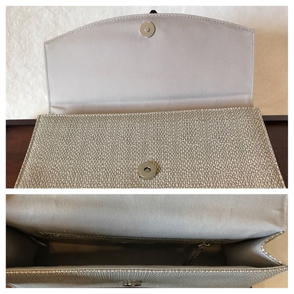 Structured Clutch Snakeskin Design Black Flowers - Picture 4 of 4