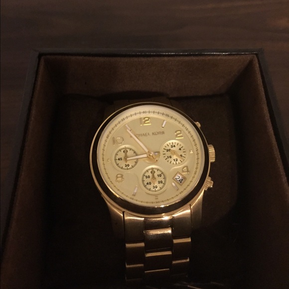 Michael Kors Bradshaw Gold-Tone Watch - Picture 1 of 1