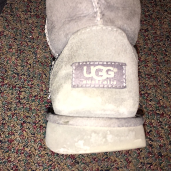 Short grey ugg boots - Picture 3 of 4