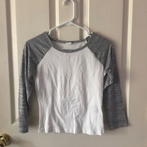 gray and white baseball tee