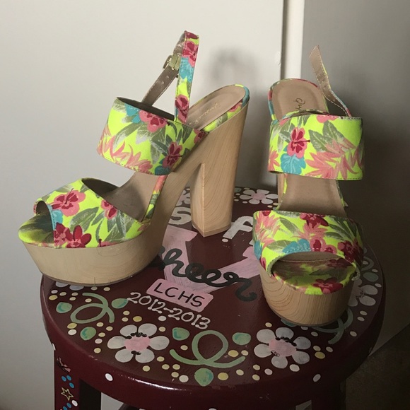 Block floral heels