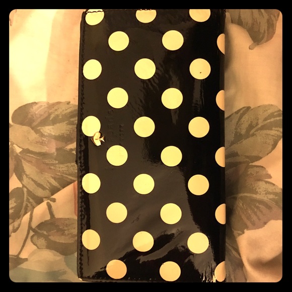 Kate Spade polka dot wallet