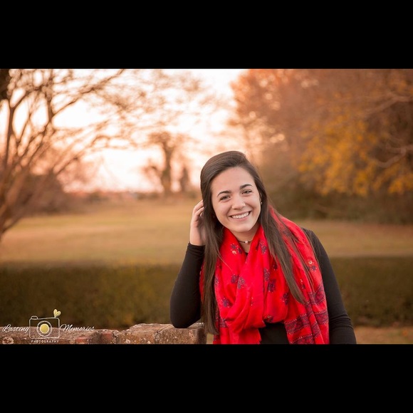 Meet your Posher, Mackenzie