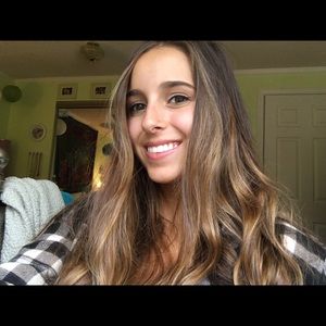 Meet your Posher, Seaira