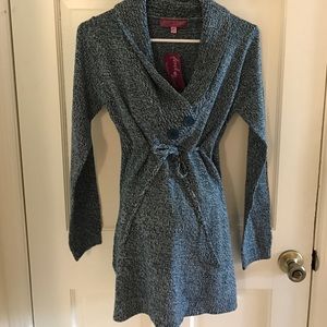 Maternity sweater with drawstring at waist size M