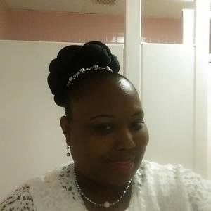 Meet your Posher, Monique