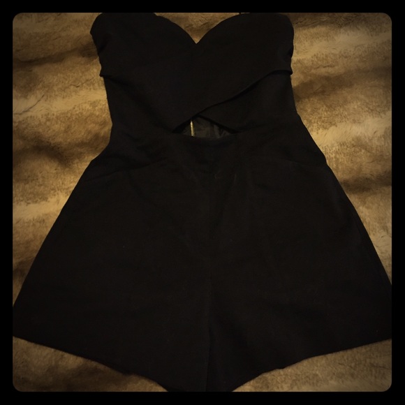 Black sleeveless romper