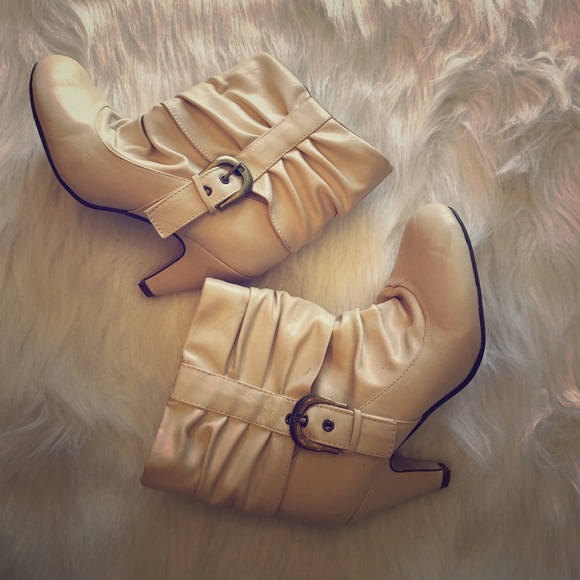 Rue 21 ankle booties