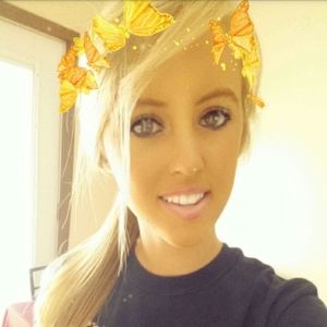 Meet your Posher, Brooke