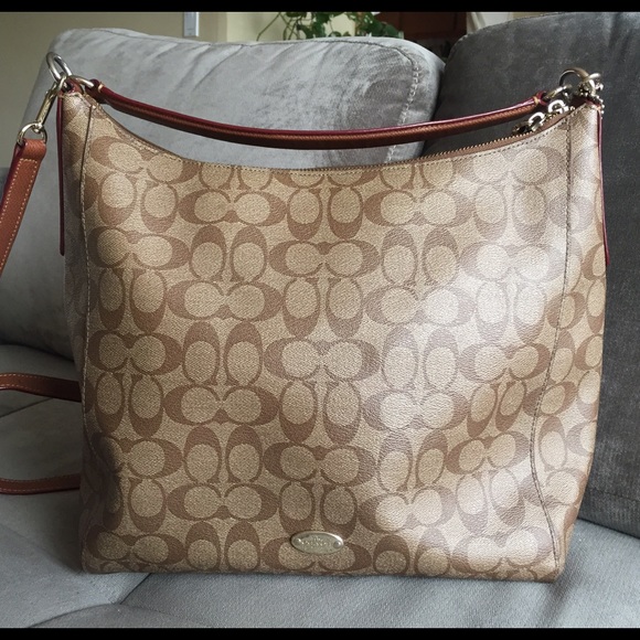 Coach cross body/ hobo