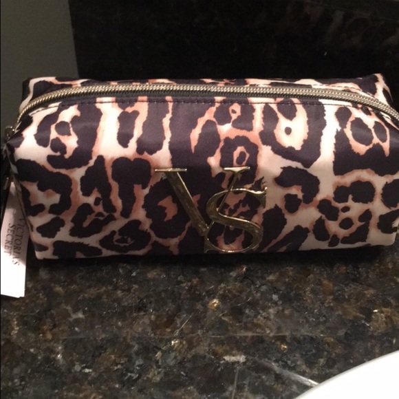 NWT Victoria's Secret Leopard Makeup Bag