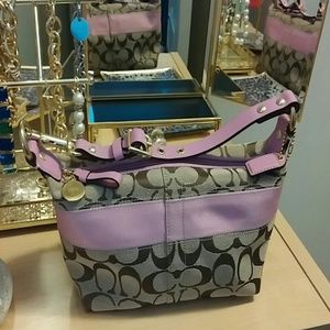 Auth COACH SIGNATURE Collection Small Clutch NWT