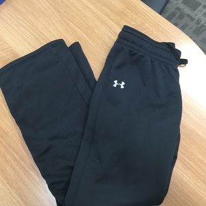 Under Armour Semi-fitted black sweatpants