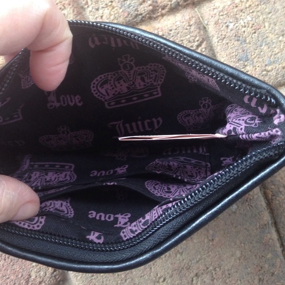 Juicy Couture Wristlet - Picture 4 of 4