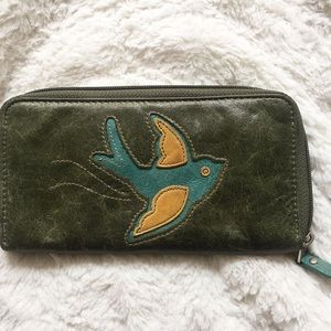 Hunter Green Fossil Wallet.
