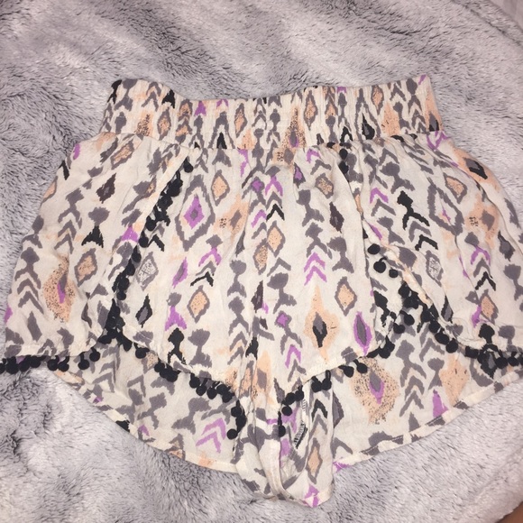pom pom shorts