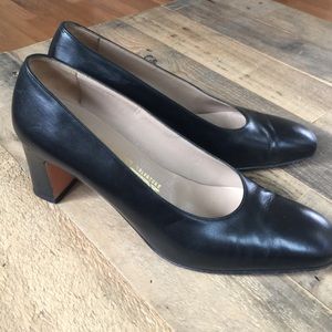 Salvatore Ferragamo Classic Black Pumps