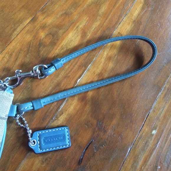 Authentic Coach wristlet - Picture 2 of 5