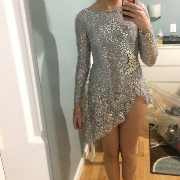 Long sleeved lyrical costume