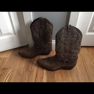 Men's leather cowboy boots worn twice