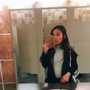 Meet your Posher, Joy