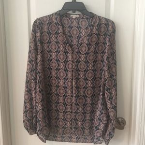 High/low V-Neck Blouse