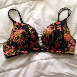 ✨LIMITED TIME! VS Push up Bra