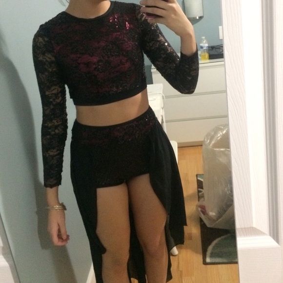 Two piece lyrical costume - Picture 1 of 4
