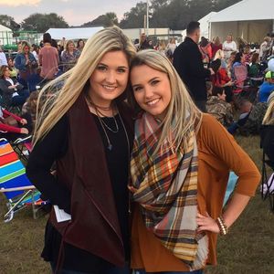 Meet your Posher, Lindsey