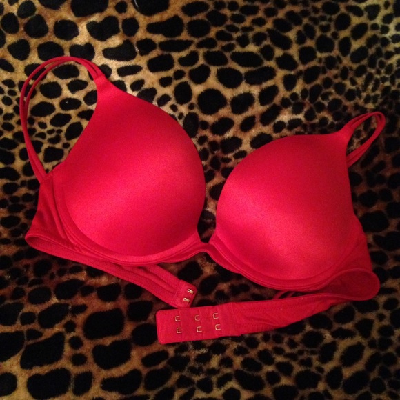 ✨LIMITED TIME! VS Push up Bra