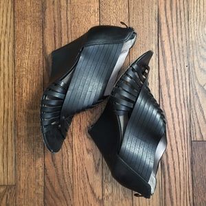 Black Vince Camuto strappy wedges size 7.5