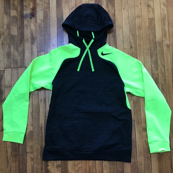 NWOT Nike Sweatshirt