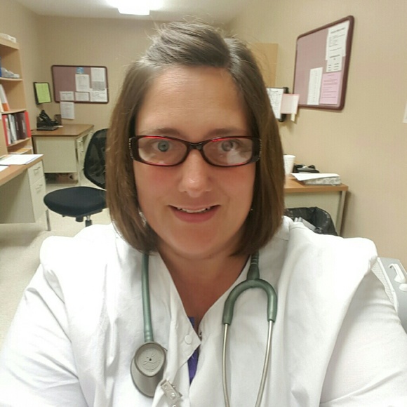 Meet your Posher, Kelli