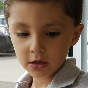 Meet your Posher, Esmer