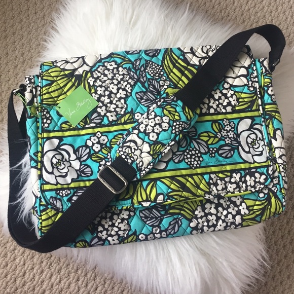 Vera Bradley messenger bag