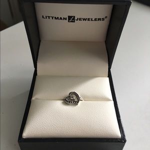 Genuine diamond and black diamond heart ring