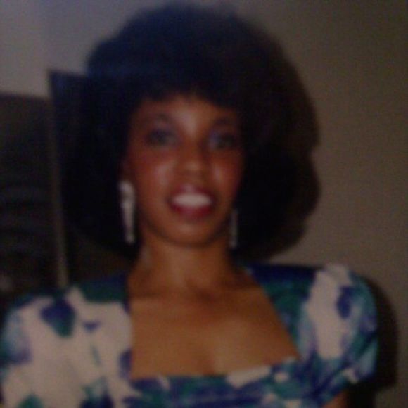 Meet your Posher, Rita - Picture 1 of 1