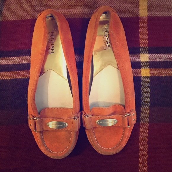 MICHAEL KORS sued flats