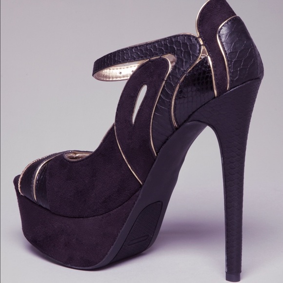 NIB Bebe Clarissa Peep Toe Pumps - Picture 3 of 5