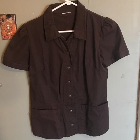 Landu XF brown scrub top size small,