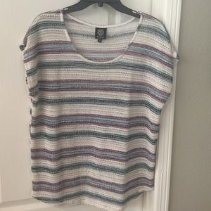 Scoop neck knit top