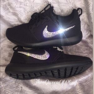 Black Nike Roshe two