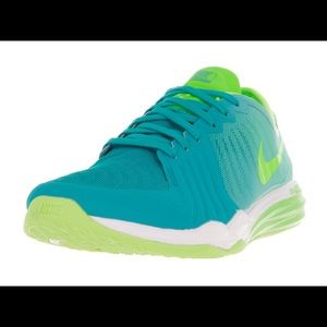 Nike women's dual fusion tr 4 print (no box lid)