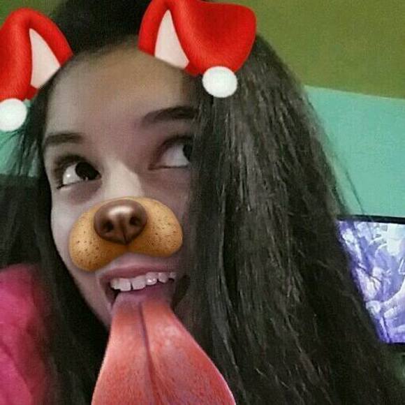 Meet your Posher, Hannia