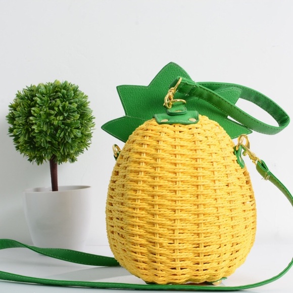 ❌SOLD❌Pineapple 🍍 clutch handbag - Picture 5 of 6