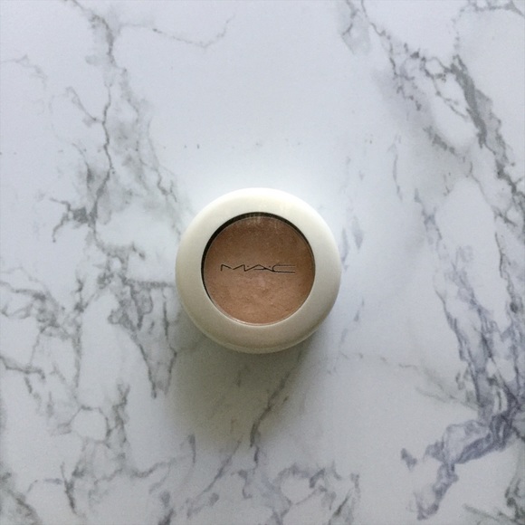 Rare MAC eye shadow from Moonbathe collection